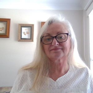 Meet your Posher, Sharon